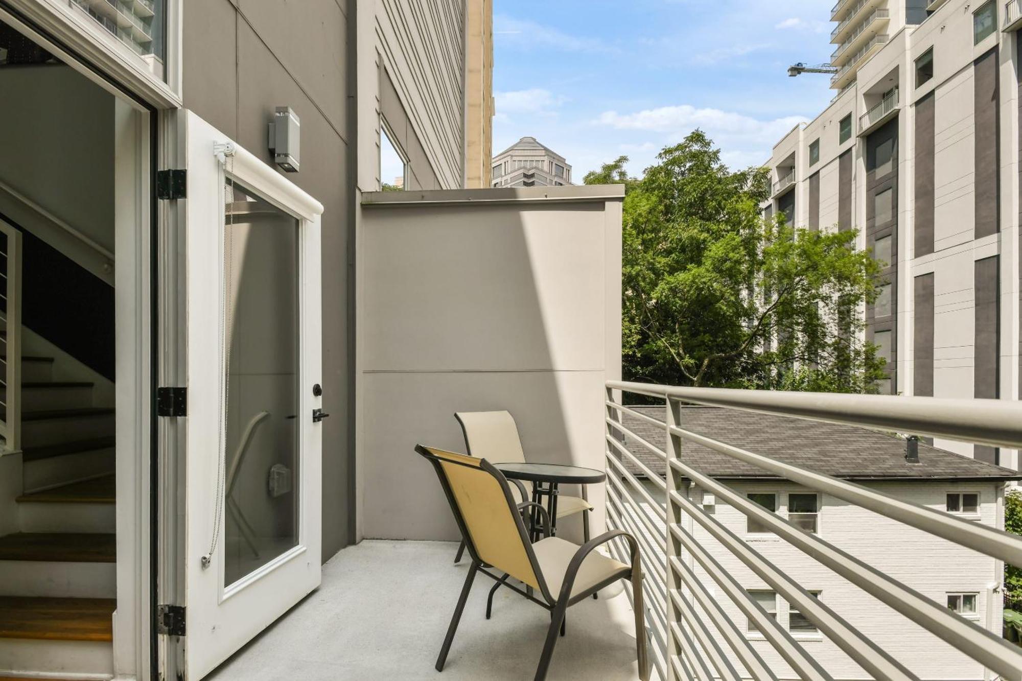 شقة Stupendous Heart Of Piedmont Park Two Story Loft أتلانتا المظهر الخارجي الصورة