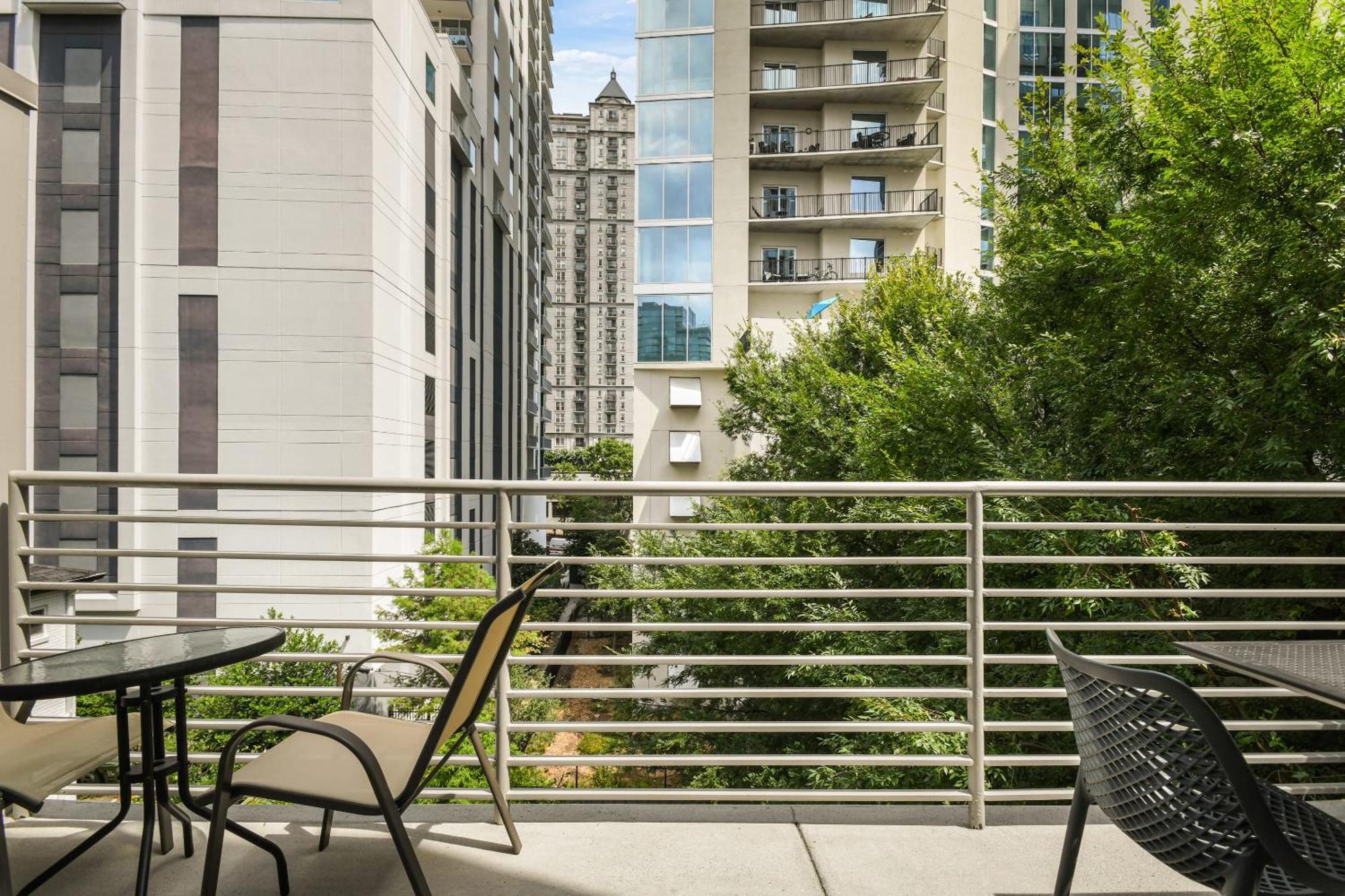 شقة Stupendous Heart Of Piedmont Park Two Story Loft أتلانتا المظهر الخارجي الصورة