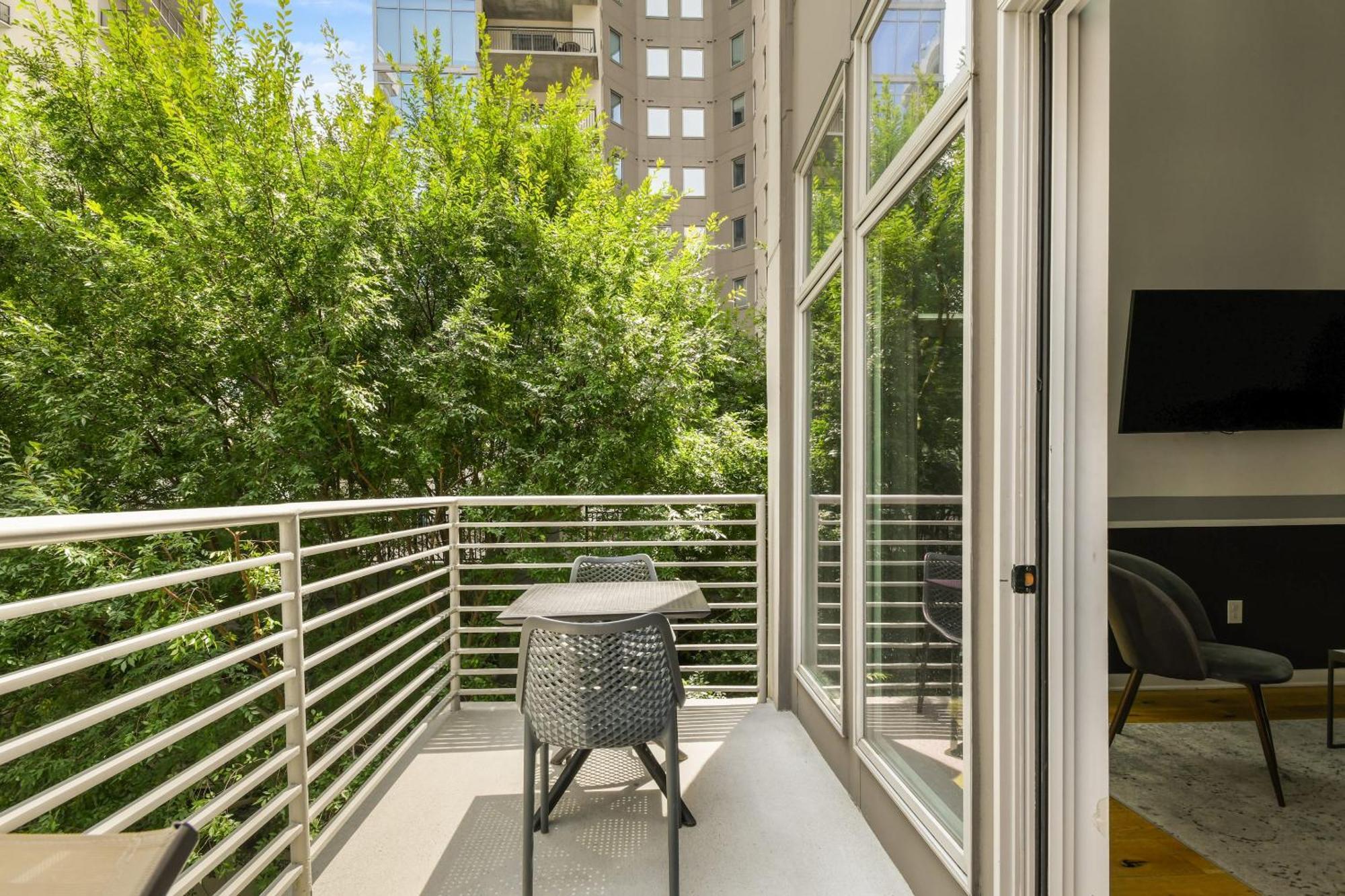شقة Stupendous Heart Of Piedmont Park Two Story Loft أتلانتا المظهر الخارجي الصورة