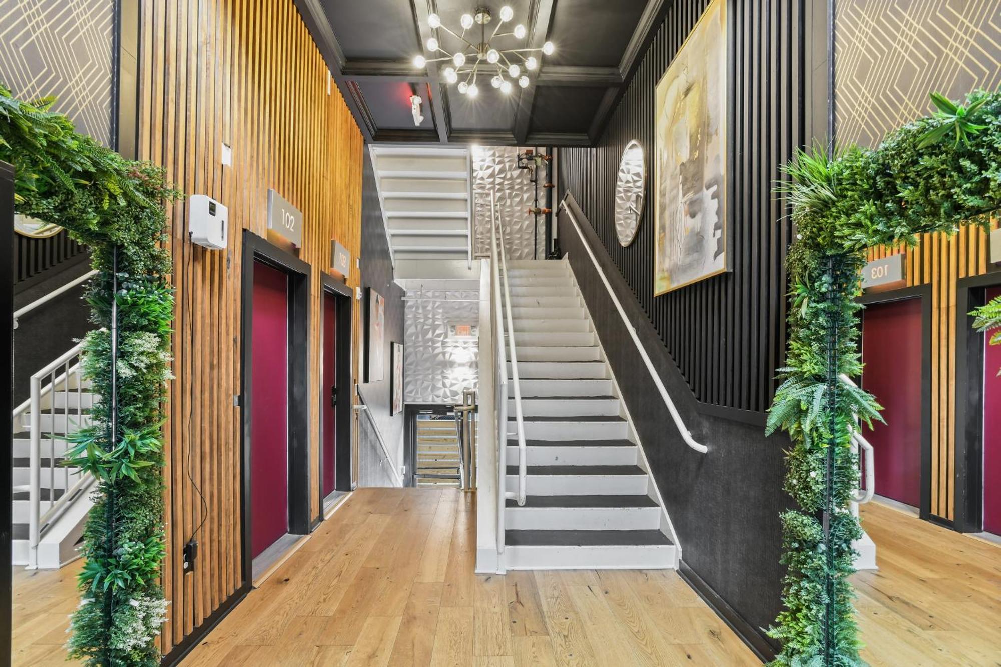 شقة Stupendous Heart Of Piedmont Park Two Story Loft أتلانتا المظهر الخارجي الصورة